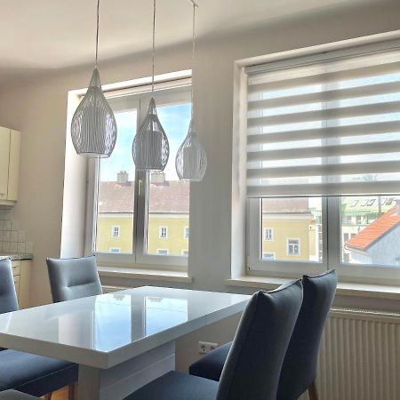 Homely Stay Apartment 2 Sankt Poelten Exteriör bild