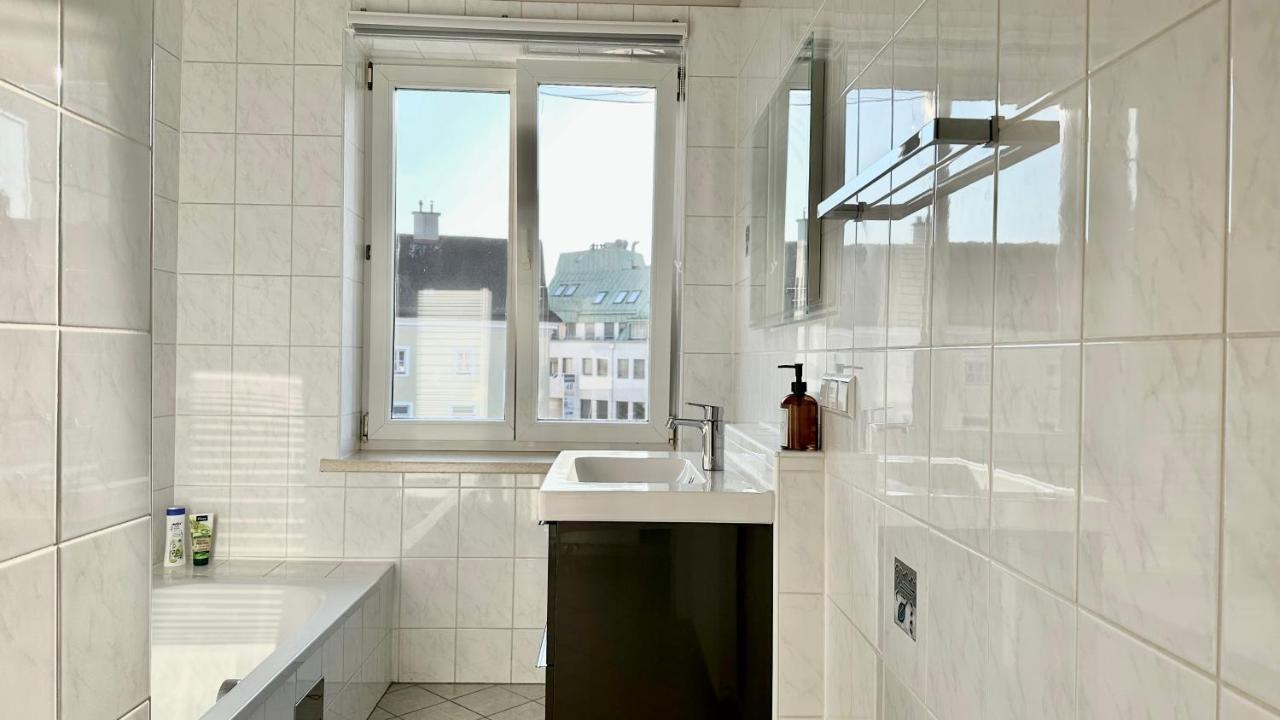 Homely Stay Apartment 2 Sankt Poelten Exteriör bild