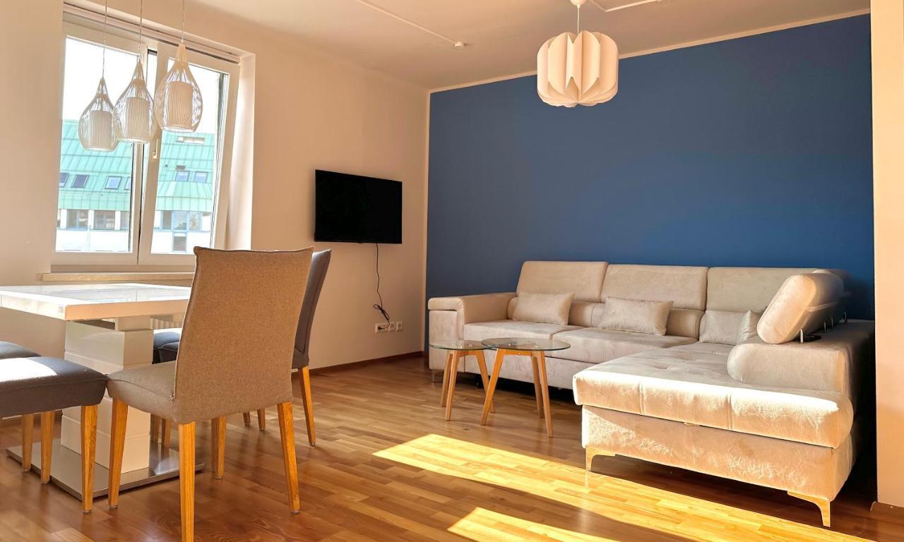 Homely Stay Apartment 2 Sankt Poelten Exteriör bild