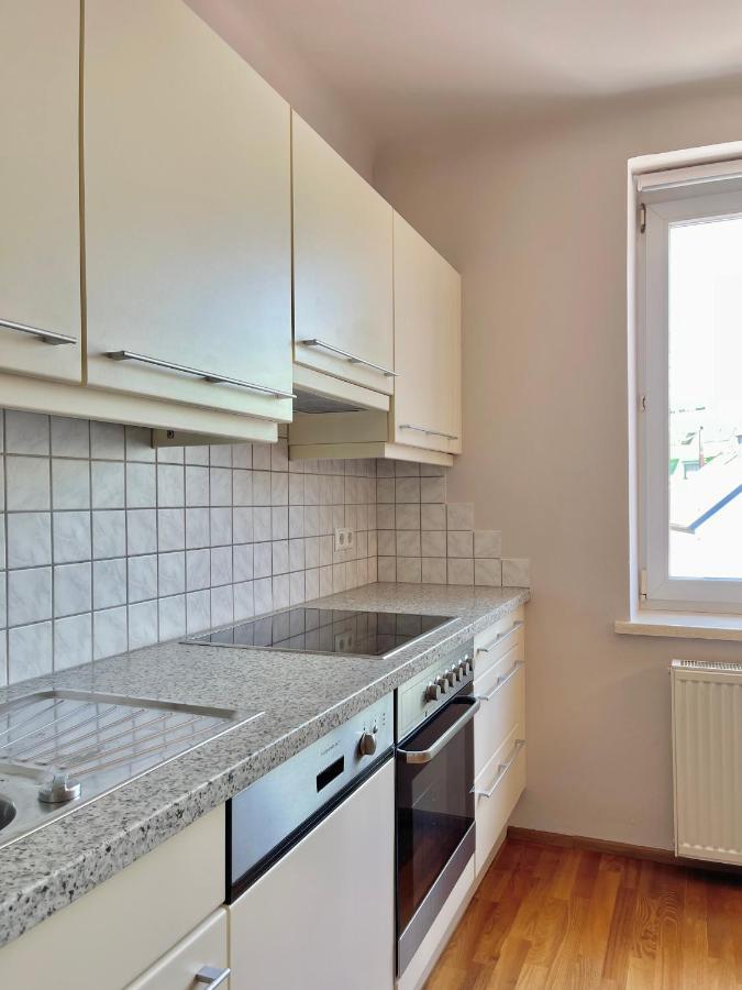 Homely Stay Apartment 2 Sankt Poelten Exteriör bild